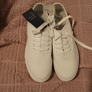 Womans White Canvas Shoe Size 8